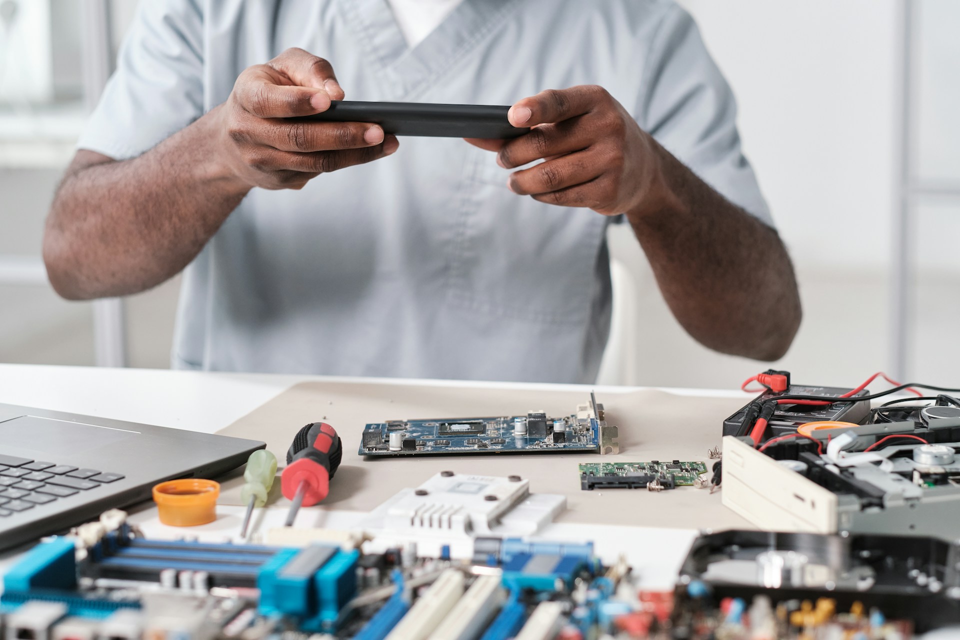 When to Upgrade or Replace Your Electronics